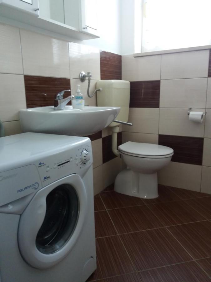 Apartmani Lana Brodarica  Exteriér fotografie