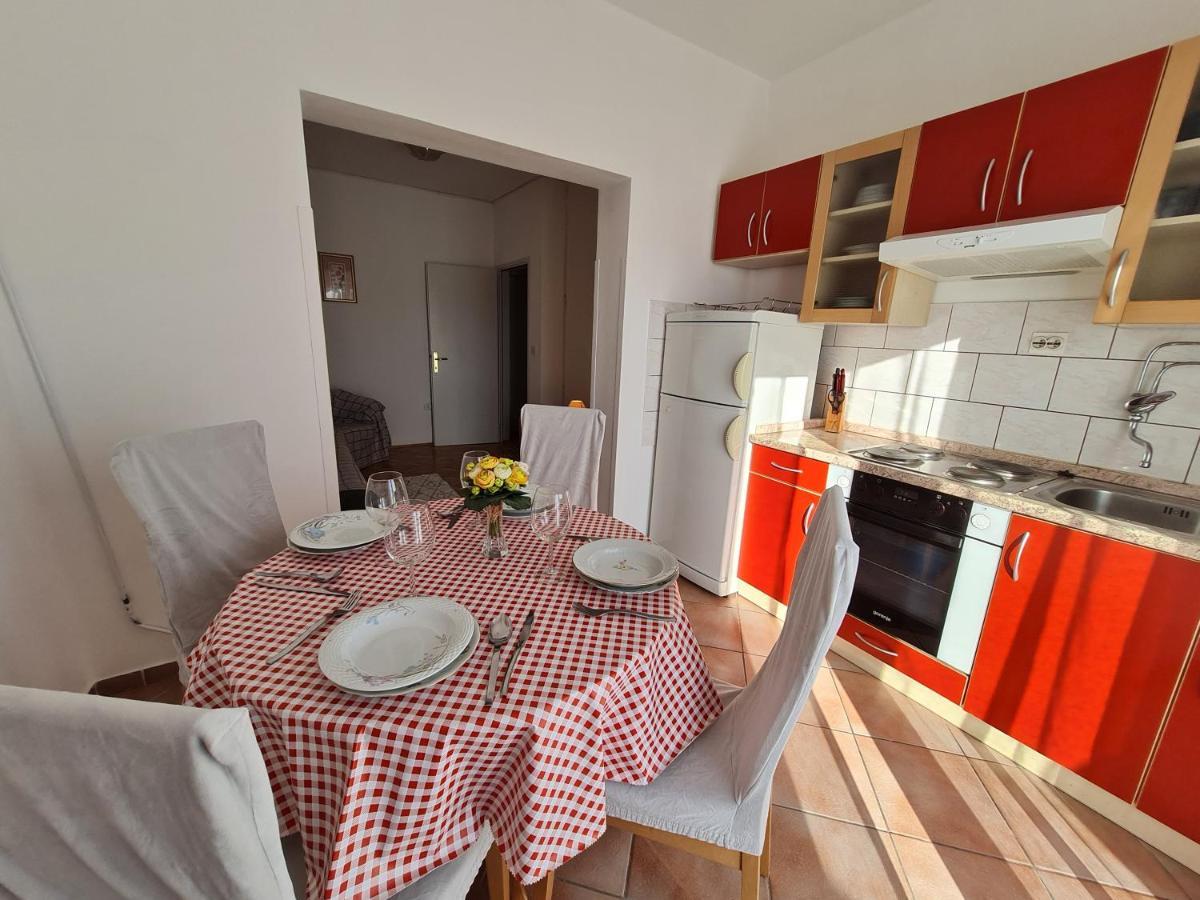 Apartmani Lana Brodarica  Exteriér fotografie