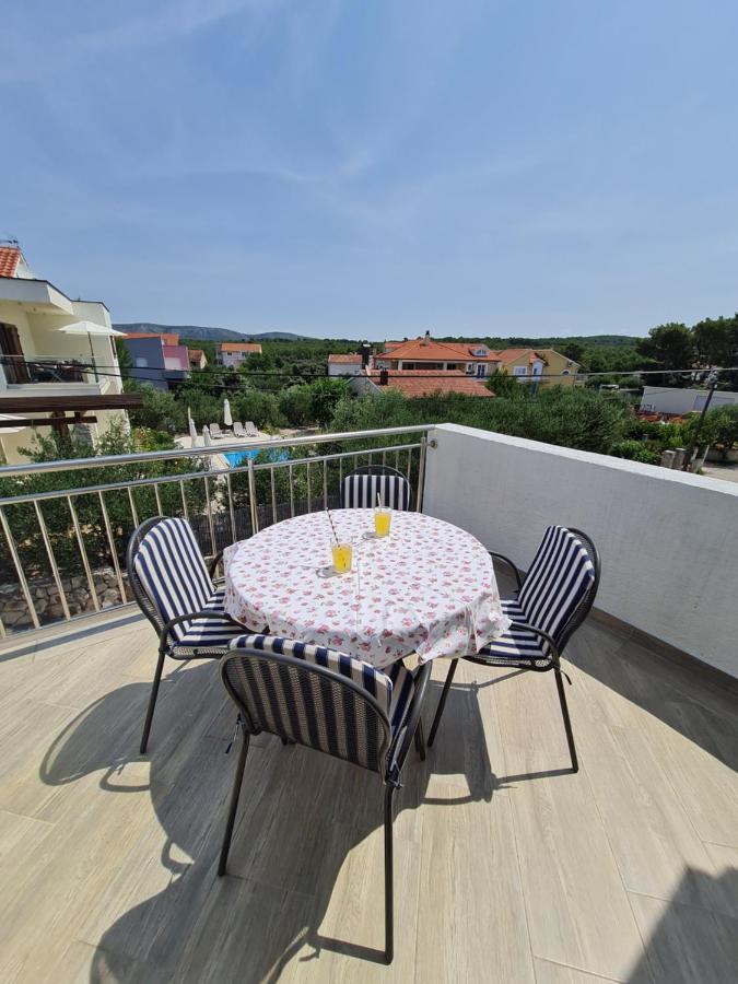 Apartmani Lana Brodarica  Exteriér fotografie